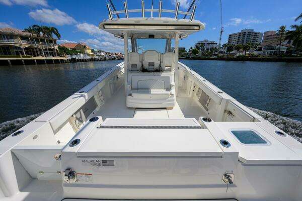 Pursuit S378 Sport Yacht For Sale