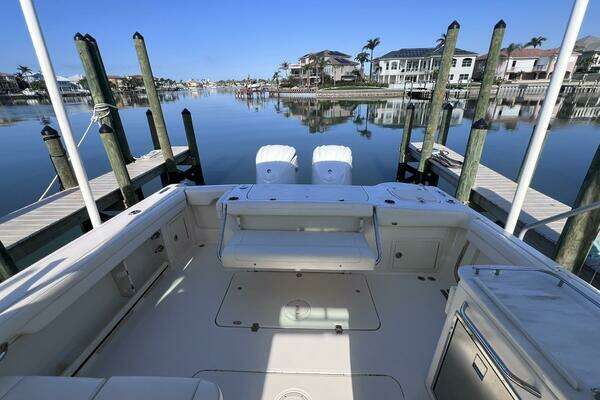 Grady-White Freedom 325 Yacht For Sale