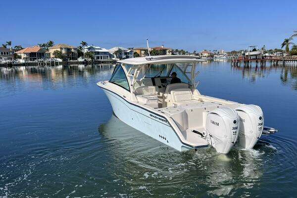 Grady-White Freedom 325 Yacht For Sale