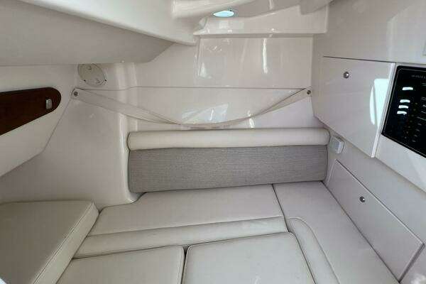 Grady-White Freedom 325 Yacht For Sale