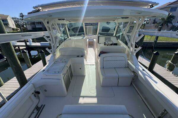 Grady-White Freedom 325 Yacht For Sale
