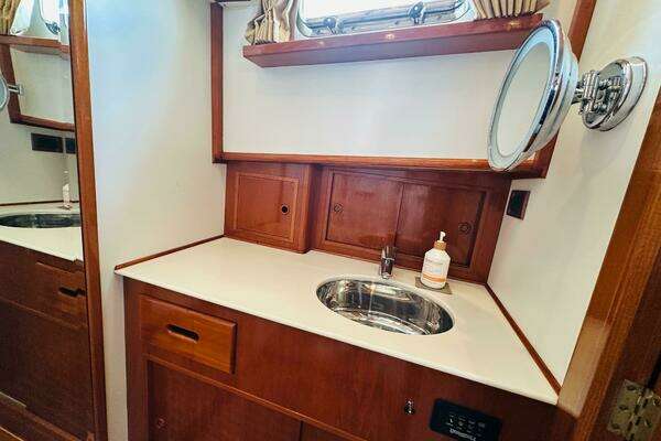 Grand Banks 46 Europa Yacht For Sale