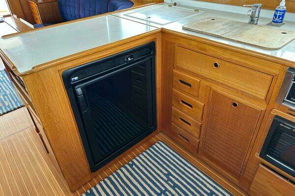 Grand Banks 46 Europa Yacht For Sale