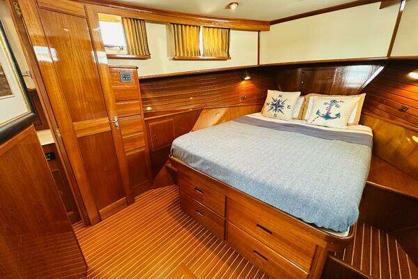 Grand Banks 46 Europa Yacht For Sale