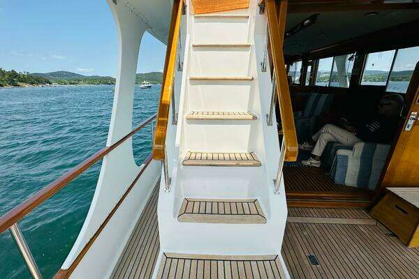 Grand Banks 46 Europa Yacht For Sale