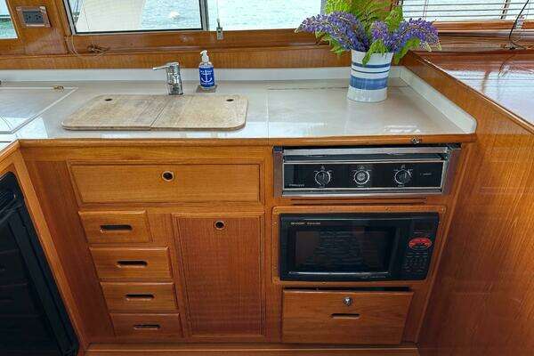 Grand Banks 46 Europa Yacht For Sale