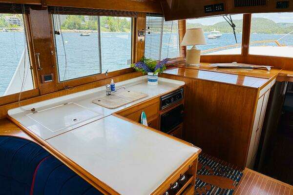 Grand Banks 46 Europa Yacht For Sale
