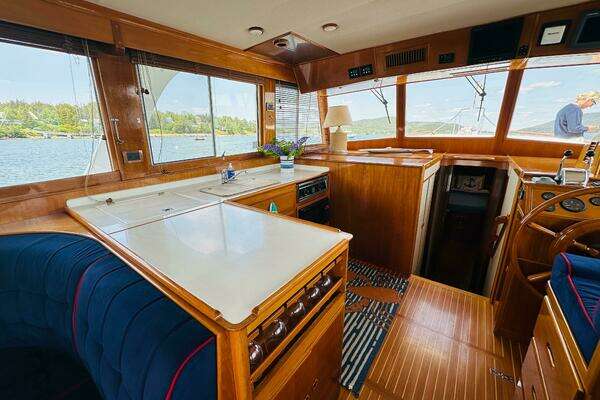 Grand Banks 46 Europa Yacht For Sale