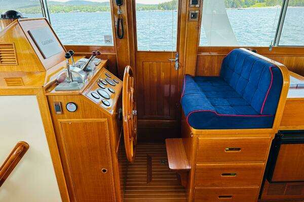 Grand Banks 46 Europa Yacht For Sale