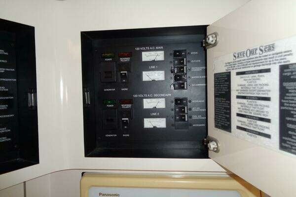 Endless Summer II 37ft Sea Ray Yacht For Sale