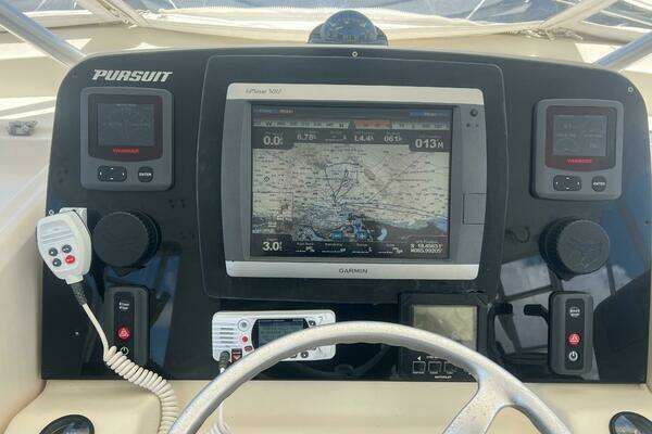 Photo of the 1997 Pursuit 3000 Offshore Express "Primo"