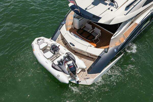 Marquis 500 Sport Coupe Yacht For Sale