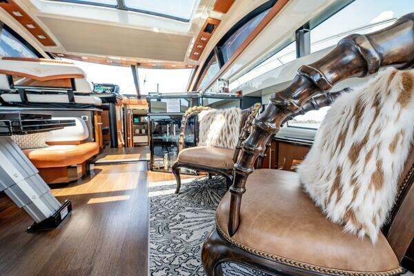 Marquis 500 Sport Coupe Yacht For Sale