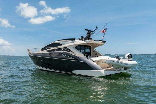 Marquis 500 Sport Coupe Yacht For Sale