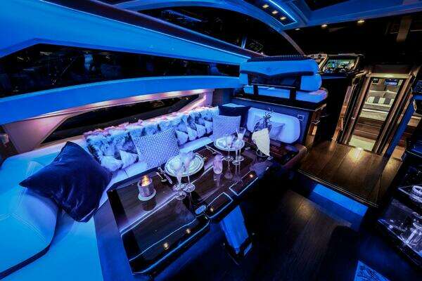 Marquis 500 Sport Coupe Yacht For Sale