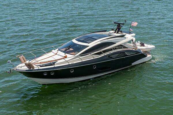 Marquis 500 Sport Coupe Yacht For Sale
