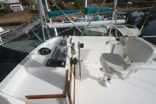 Willard Flybridge Sedan Trawler Yacht For Sale