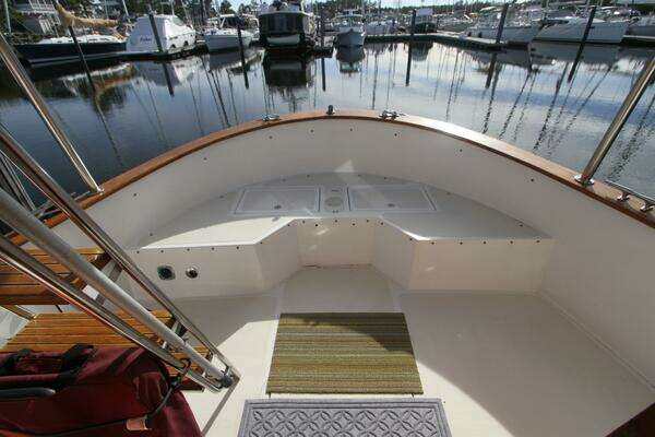 Willard Flybridge Sedan Trawler Yacht For Sale