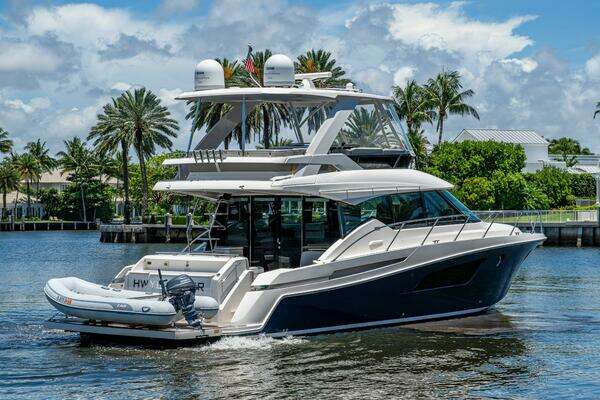 Tiara Yachts  Yacht For Sale