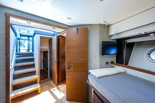 Tiara Yachts  Yacht For Sale