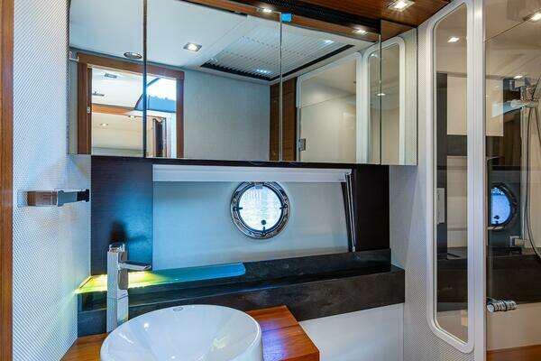 Tiara Yachts  Yacht For Sale