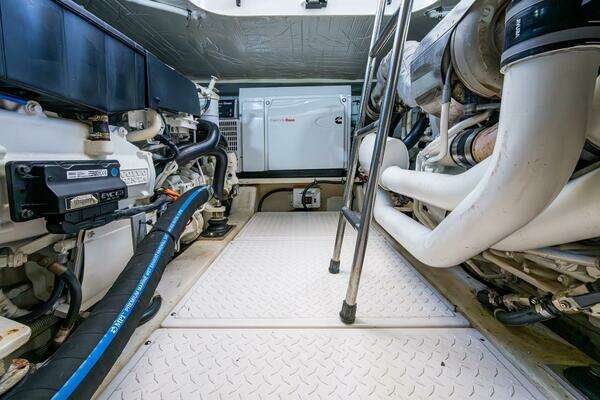 Tiara Yachts  Yacht For Sale