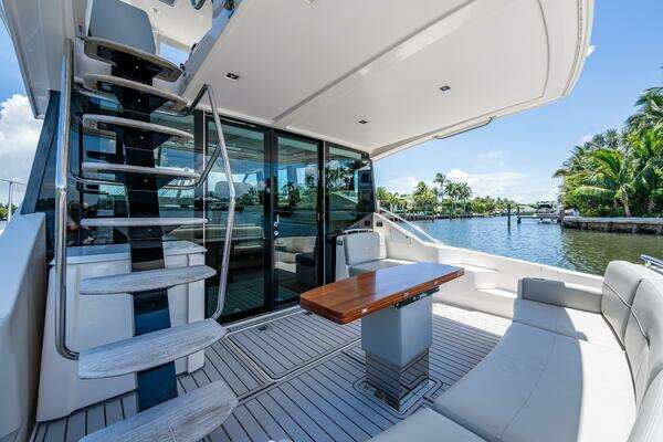 Tiara Yachts  Yacht For Sale