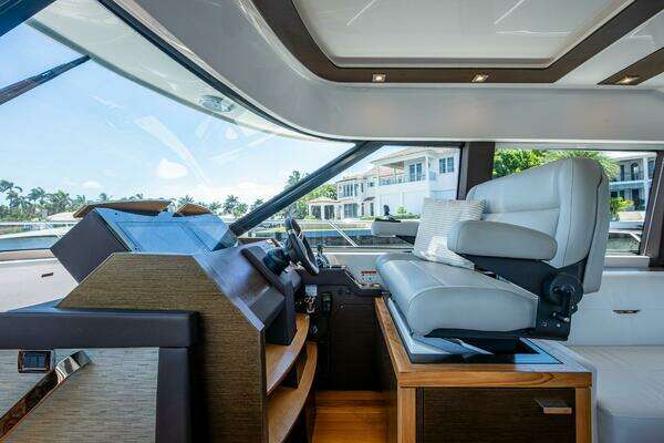 Tiara Yachts  Yacht For Sale