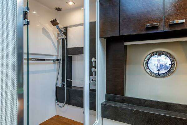 Tiara Yachts  Yacht For Sale