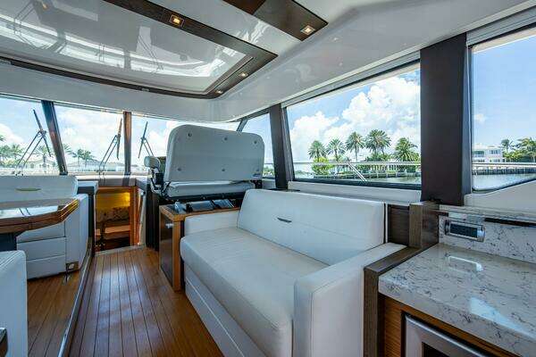 Tiara Yachts  Yacht For Sale