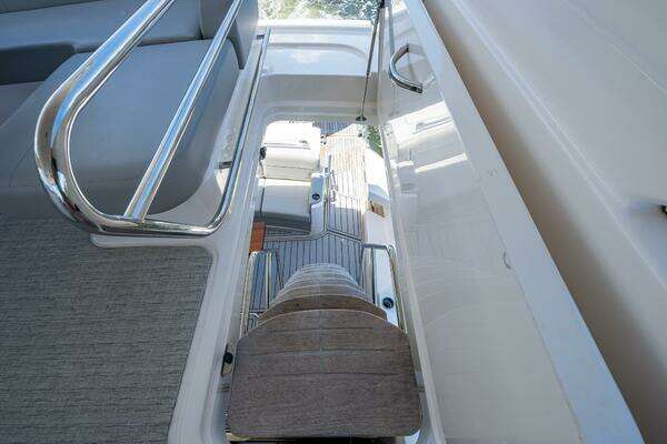 Tiara Yachts  Yacht For Sale