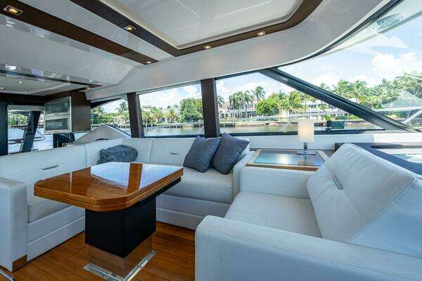 Tiara Yachts  Yacht For Sale