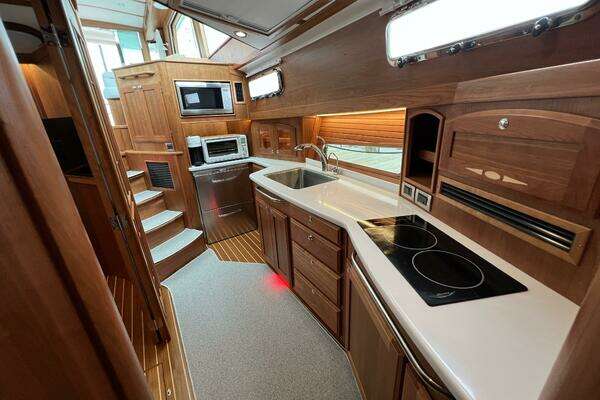 Sabre 48 Yacht For Sale