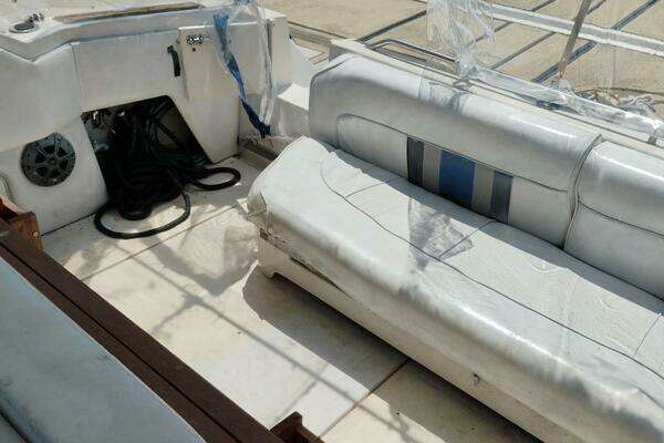 Photo of the 1990 Sea Ray  "Alma"