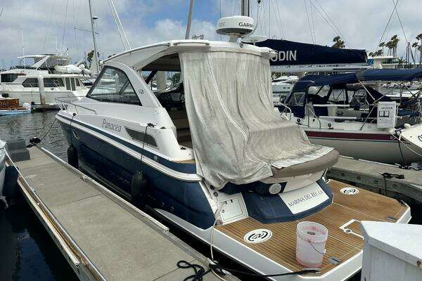 Regal 35 Sport Coupe Yacht For Sale
