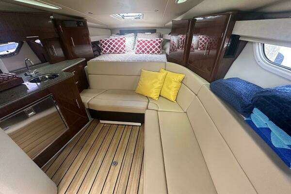 Regal 35 Sport Coupe Yacht For Sale