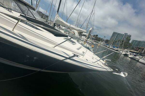 Regal 35 Sport Coupe Yacht For Sale