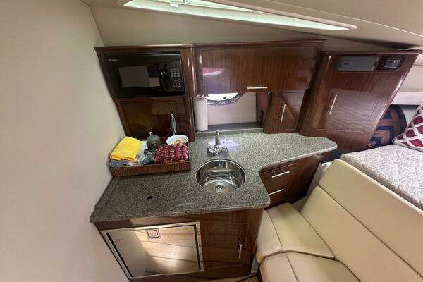 Regal 35 Sport Coupe Yacht For Sale