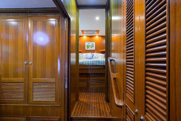 Ocean Alexander 602 MKI Yacht For Sale