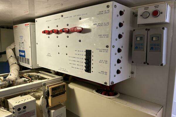 Viking 52 Convertible Yacht For Sale