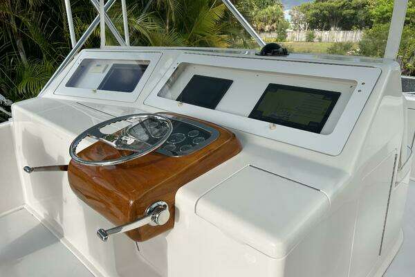 Viking 52 Convertible Yacht For Sale