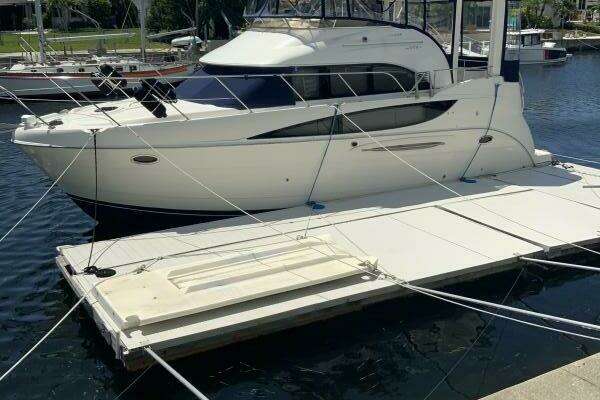 Meridian 368 Motor Yacht Yacht For Sale