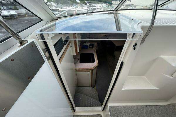 Photo of the 1998 Maxum 2800 SCR "Weekend Distraction"