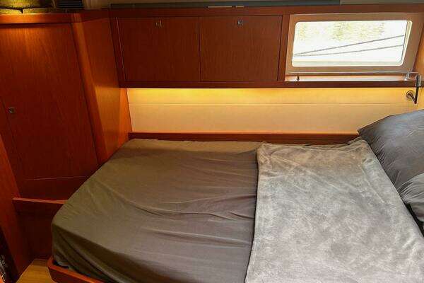 Beneteau Sense 55 Yacht For Sale