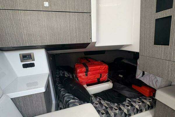 Monterey 355 Super Sport Yacht For Sale