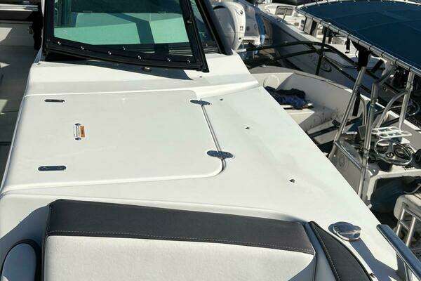 Monterey 355 Super Sport Yacht For Sale
