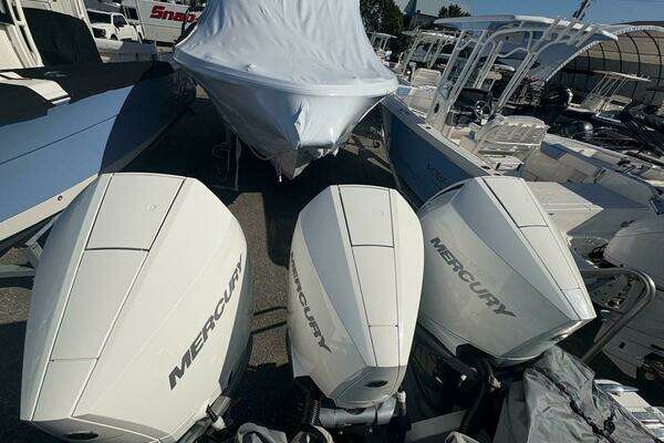 Monterey 355 Super Sport Yacht For Sale
