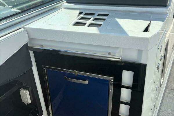 Monterey 355 Super Sport Yacht For Sale