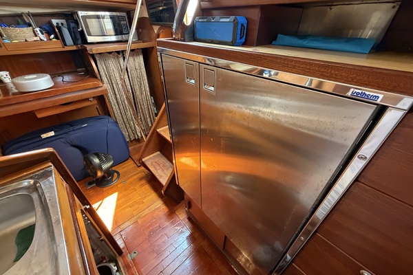 Northern Goose 52ft Amel Yacht For Sale