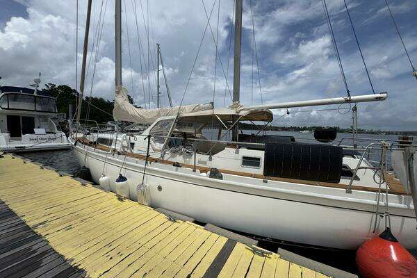 Photo of the 1980 Amel Mango 52 "Northern Goose"